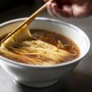 王道を継ぎ、新たな一杯へ　『らぁ麺すぎ本』よutf-8