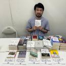 初エッセイ『斜め45度の処世術』好調！直木賞作家・小